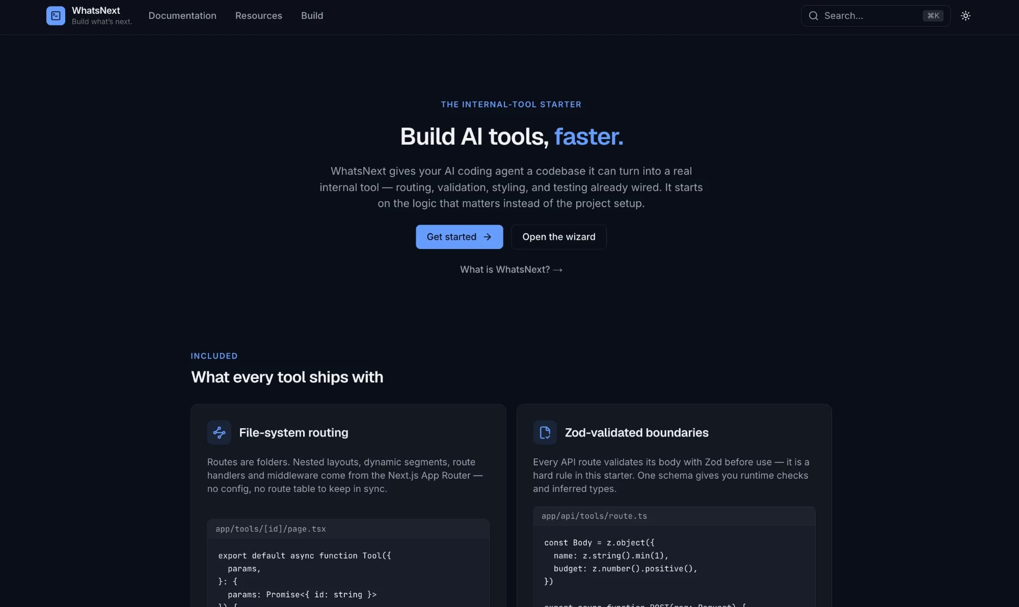 Startpagina van WhatsNext met de kop 'Build AI tools, faster.', de knoppen 'Get started' en 'Open the wizard' en een overzicht van wat elke tool standaard meekrijgt